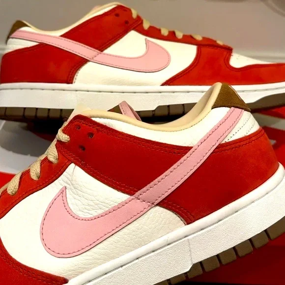 🥓🤎💖 Nike Dunk Low ‘Bacon’ size 12W / 10.5M 🥓💖🤎